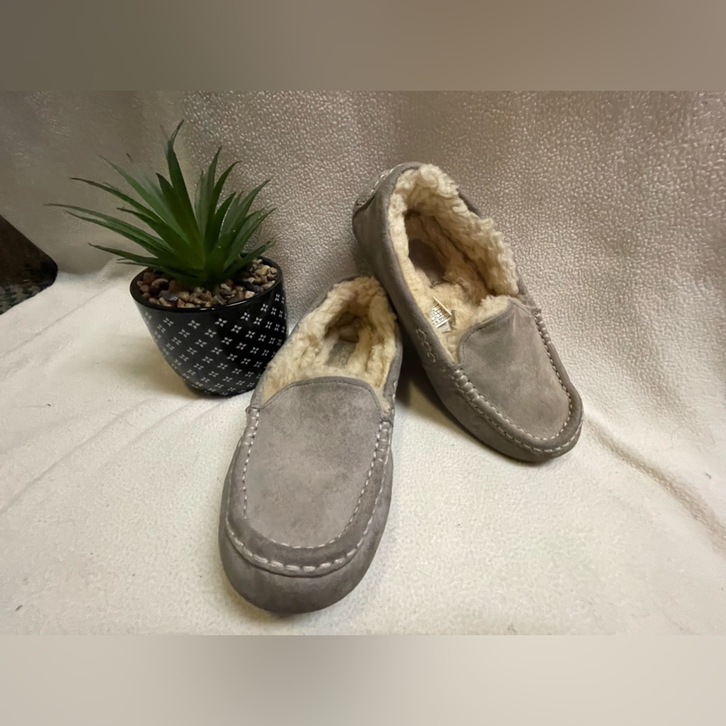 Womens Ugg Slippers
